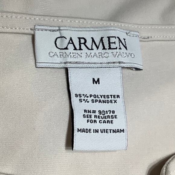 Carmen Marc Valvo Cream Short Sleeve Shirt MD Modern Minimalist Metal Accents - Picture 4 of 7